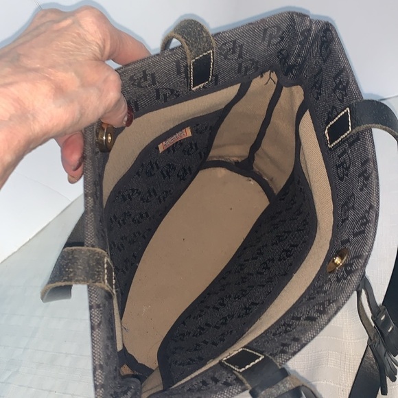 Dooney& Bourke s monogrammed - Picture 8 of 12